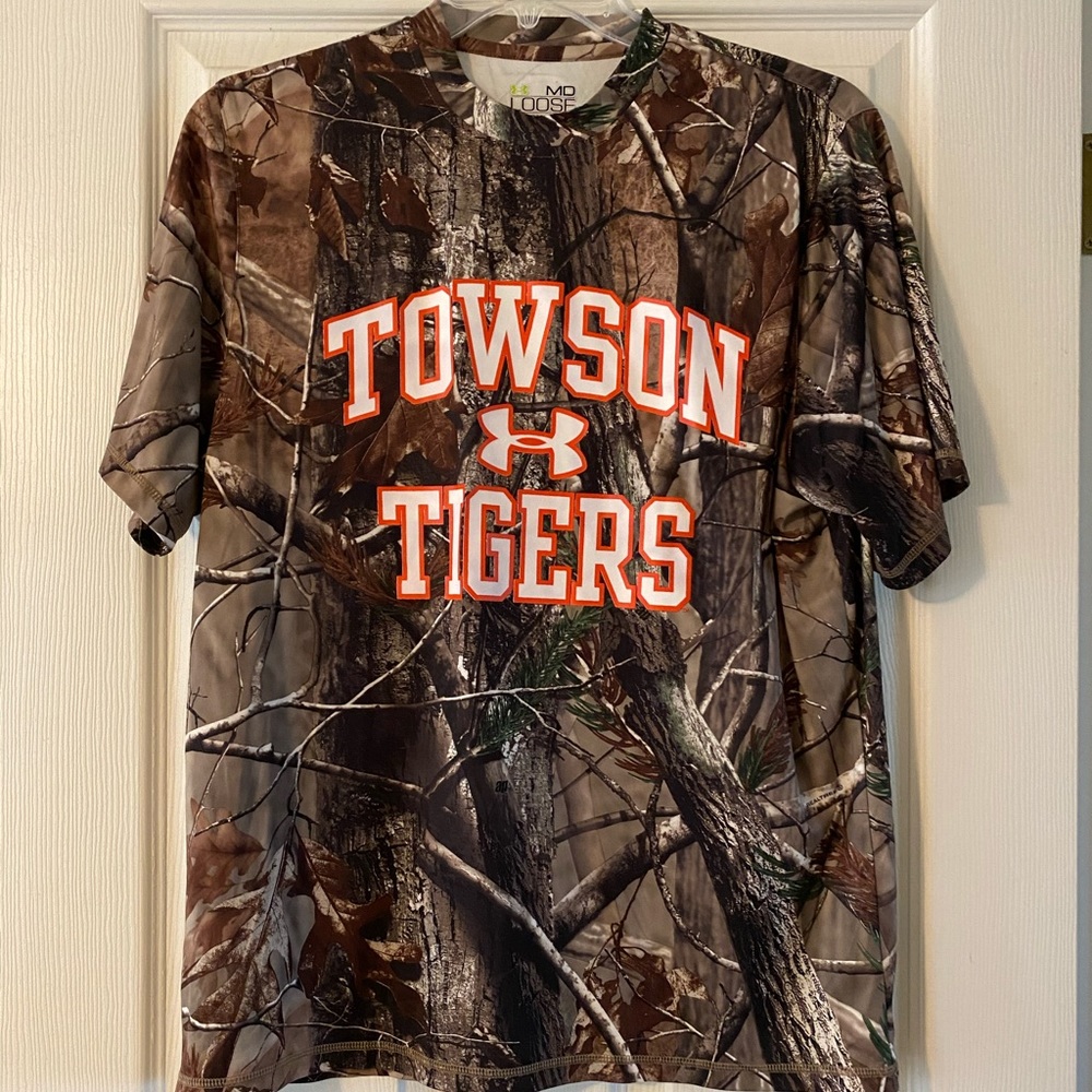 Under Armour Camouflage Towson Tigers Short Sleeve Tee